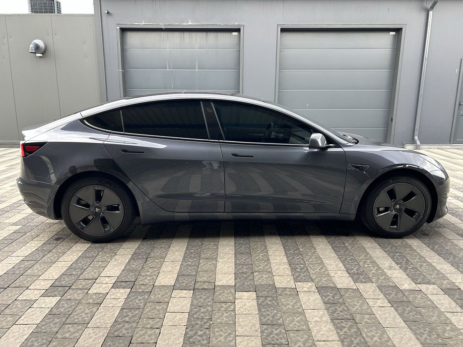 Tesla Model 3  36000км пробіг