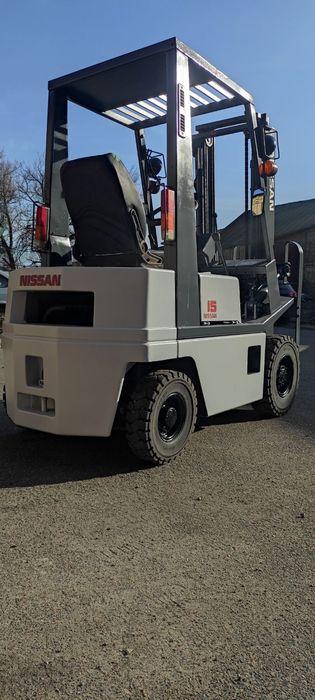 Продаж вилкового навантажувача Nissan FG15  1999р