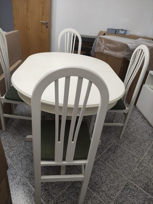 Mesa sala e 4 cadeiras