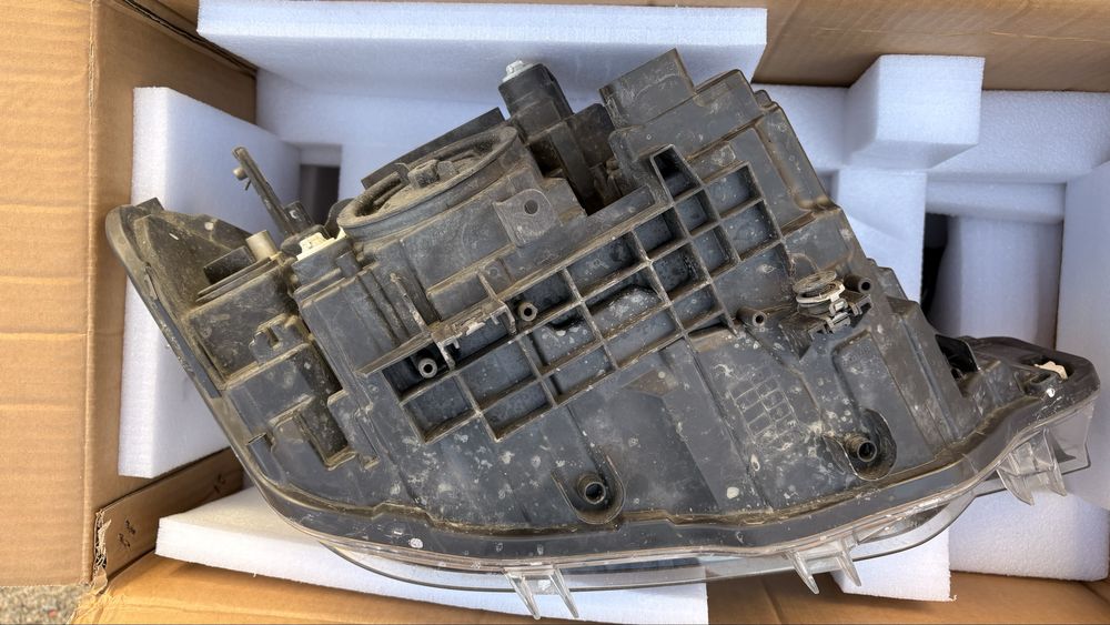 Фари bmw f30 галоген США ціна за комплект