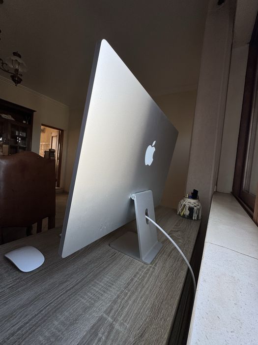 iMac 24” M3 (Como Novo)
