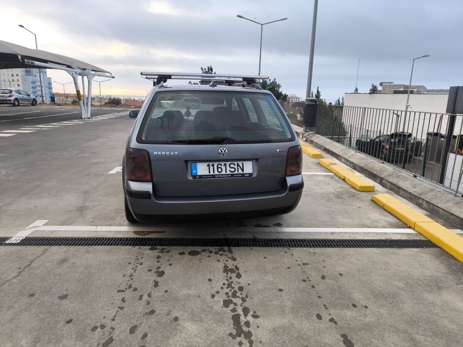 Vendo Vw Passat 1.9 ou troco por carrinha comercial "pequena"