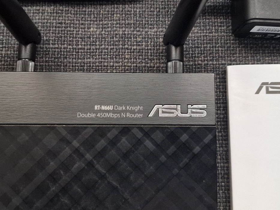 Modem Router Wi-Fi Asus RT-N66U N900 Dark Knight Dual Band 802.11