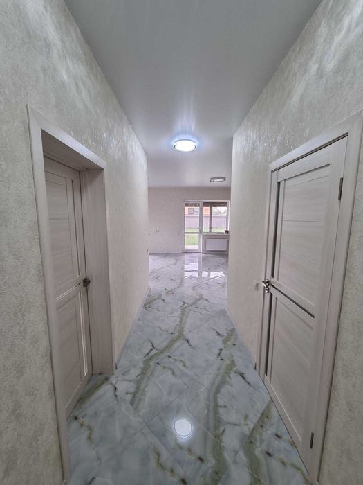 Долгосрочная аренда 1 єт.  дома 100  кв.м. в с.Осещина от властника