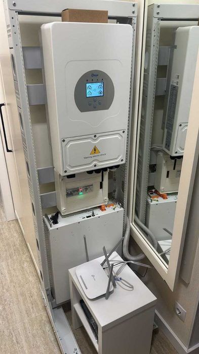 Стійка для Deye акумуляторів і інвертора