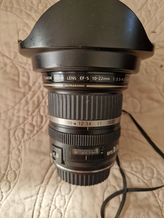 Canon EF-S 10-22mm f/3.5-4.5 USM
