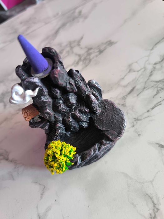 Kadzielnica kadzidło zapachowe dymne wodospad