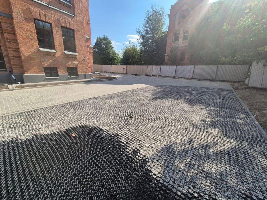 Usługi brukarskie + usługi koparko-ładowarką