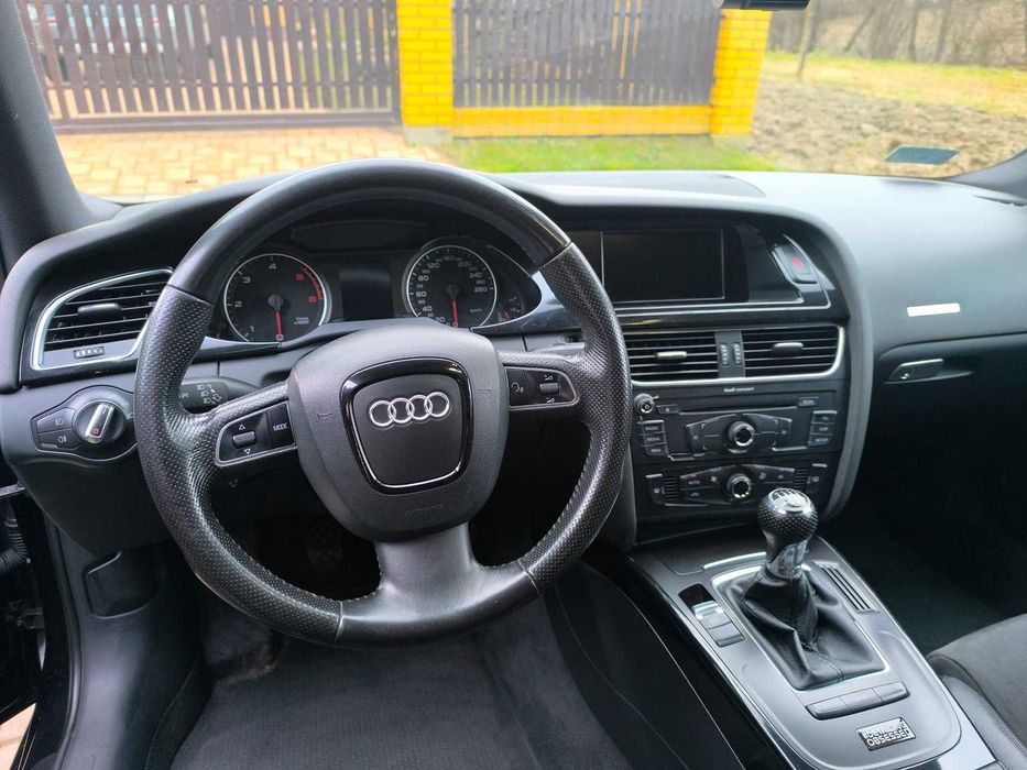 Audi A4 B8 2.0 TDI 172KM stan bardzo dobry