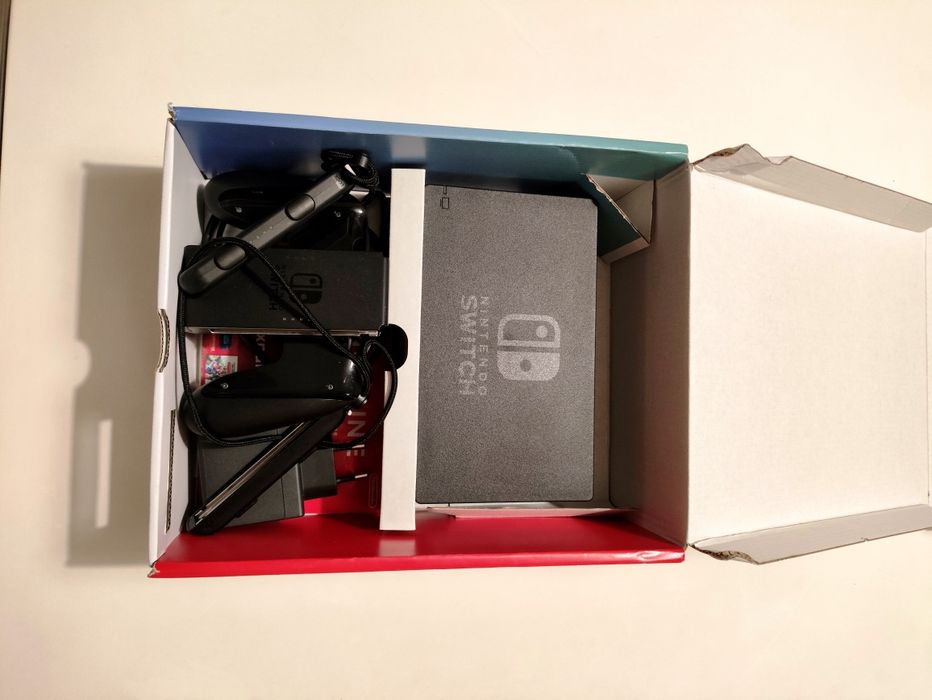 Nintendo Switch em excelente estado + ofertas + 2 anos de garantia