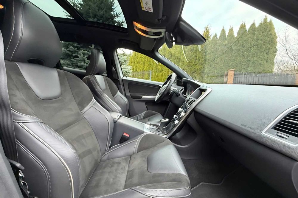 Продам Volvo XC60 2012 року 2.4 дизель