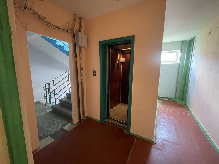 Продаж 1-к кв 36 м2 Троєщина Р. Рейгпна ( Драйзера) 11А