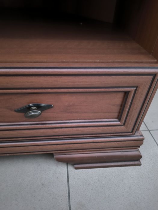 Stolik pod TV narożny