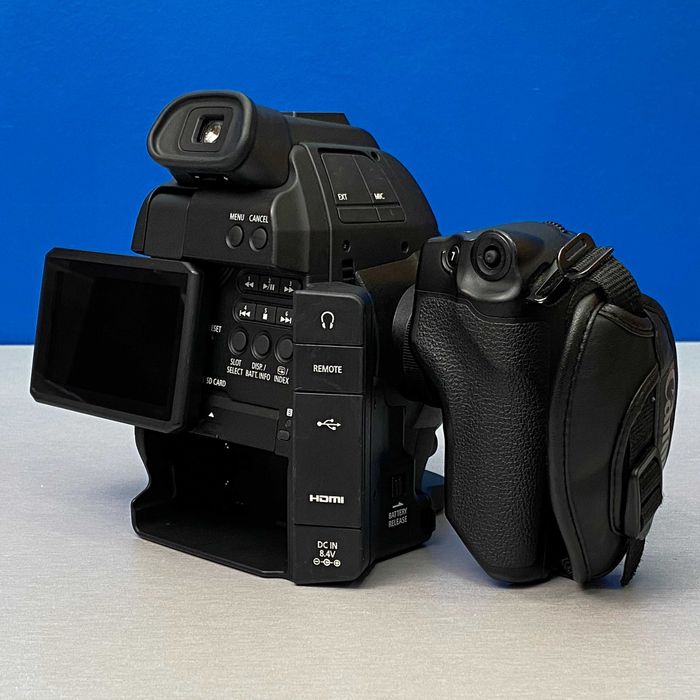 Canon EOS C100 (Super 35mm - 8.3MP - 1080P)