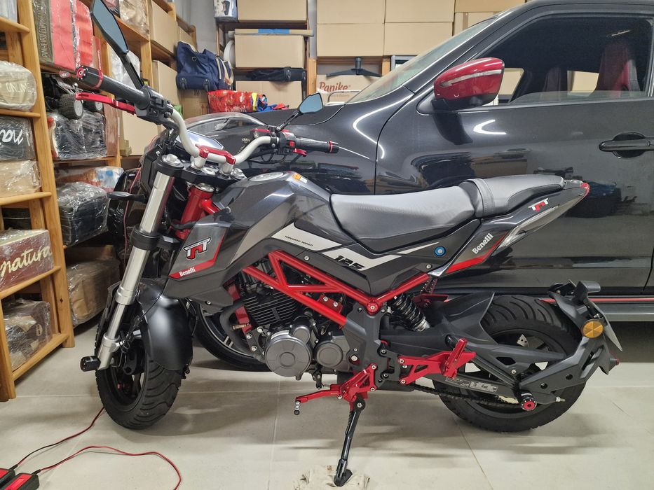 Moto Benelli TNT 125 Kit Stunt Edition