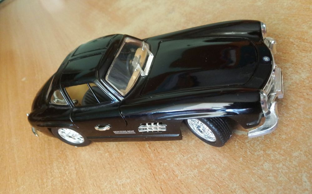 Модель машины Mercedes-Benz 300 Sl 1954 Black 1:24 (металл)