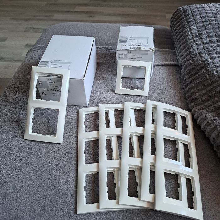 Sprzedam gniazdka ,,ramki firmy Berker  i nie tylko