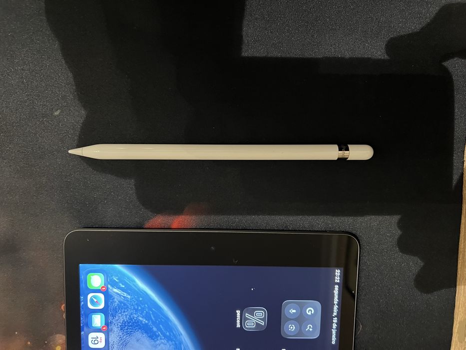 Ipad 9 geracao como novo com pencil nova da aplle usado poucas vezes