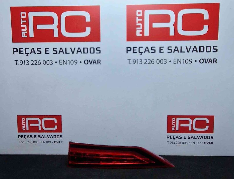 Farolim da Mala Direito 32228905 - VOLVO V60 II