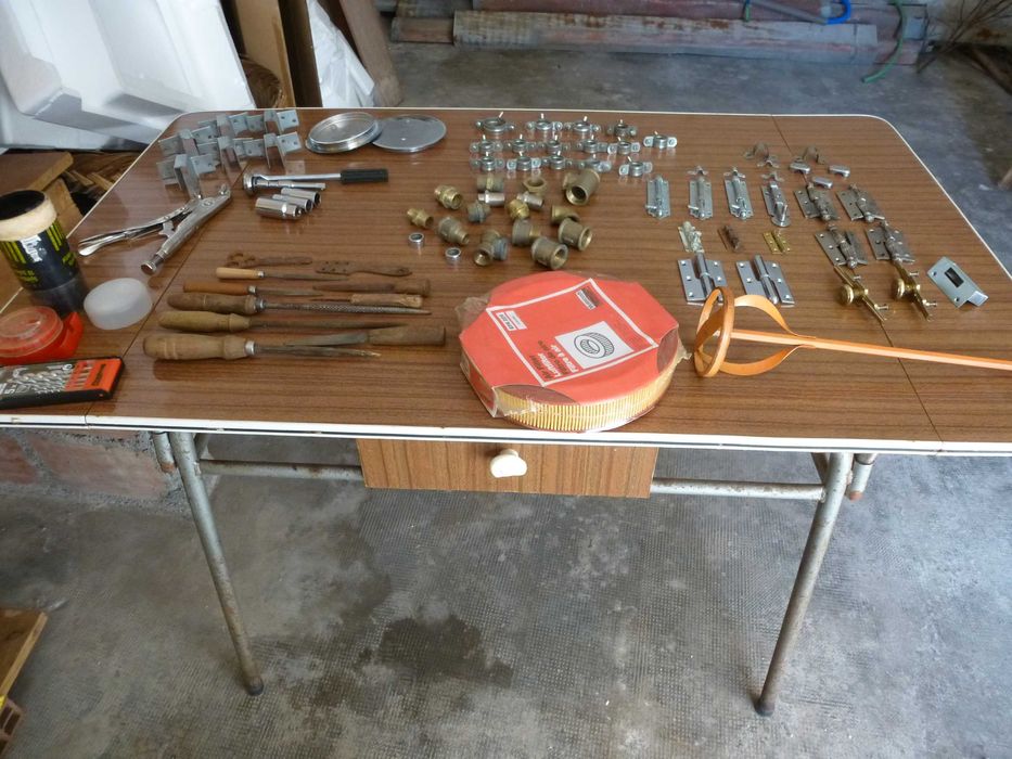 Ferramentas e acessórios de construção civil