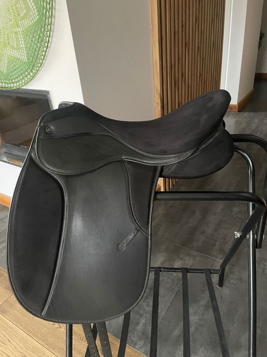 Siodło Thorowgood Griffin 17”, szerokie ( lęk L)