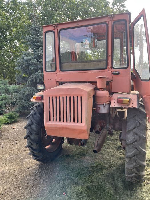 Продам трактор  Т-16.
