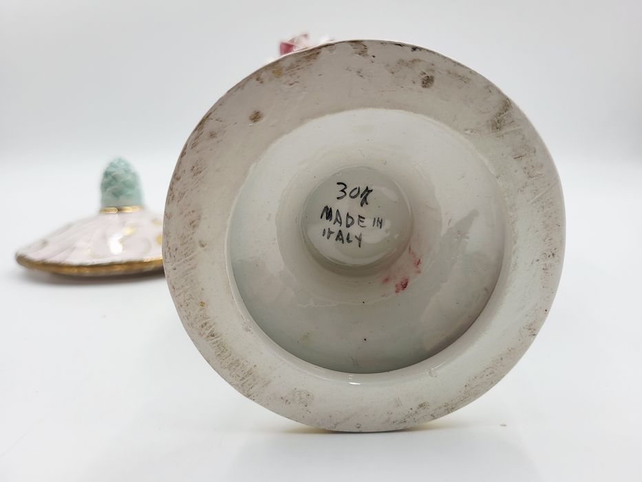 Bogato zdobiona, włoska, ceramiczna, ręcznie malowana waza