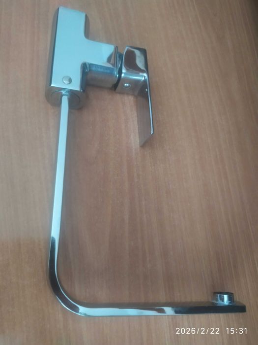 Продам смеситель для кухни.