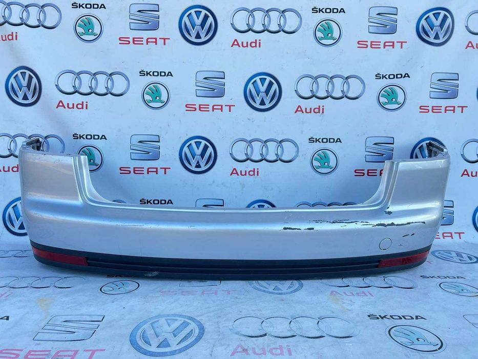 Бампер задній Volkswagen Touran Туран Тауран 2003-2010
