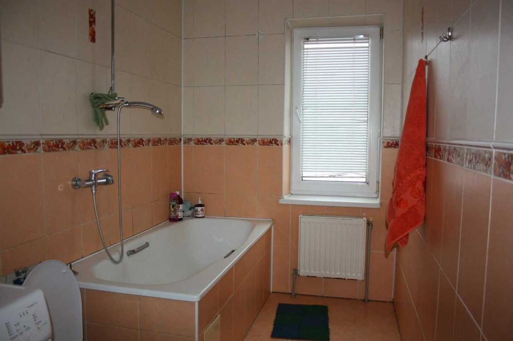 Продам 3-поверховий будинок в Березині 3449