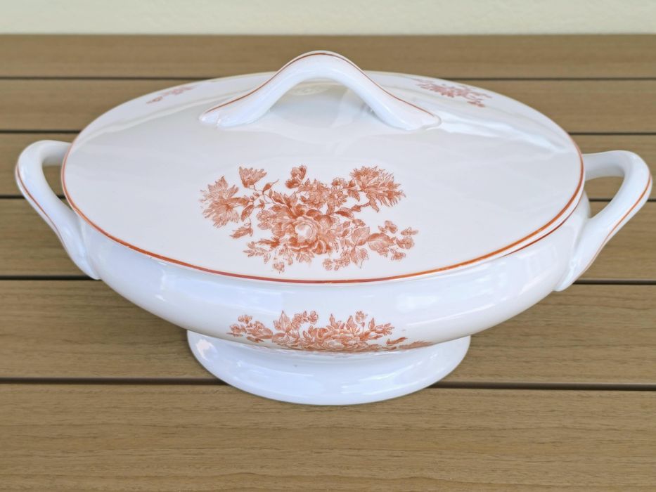 Terrina antiga Vista Alegre — c. 1947–1968