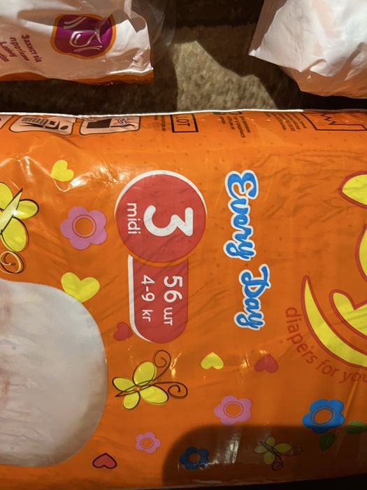 Підгузки 3 розмір (4-9 кг)