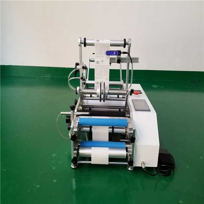 Máquina de rotulagem semiautomática para latas de garrafas redondas