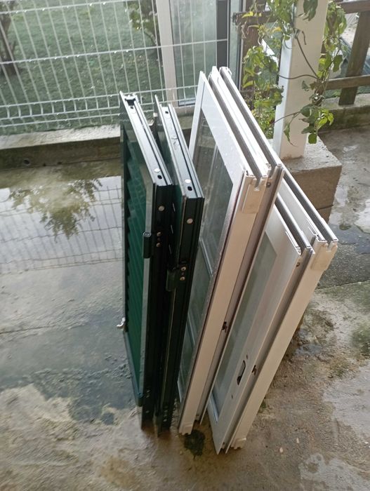 Janelas Alumínio e Portada Verde