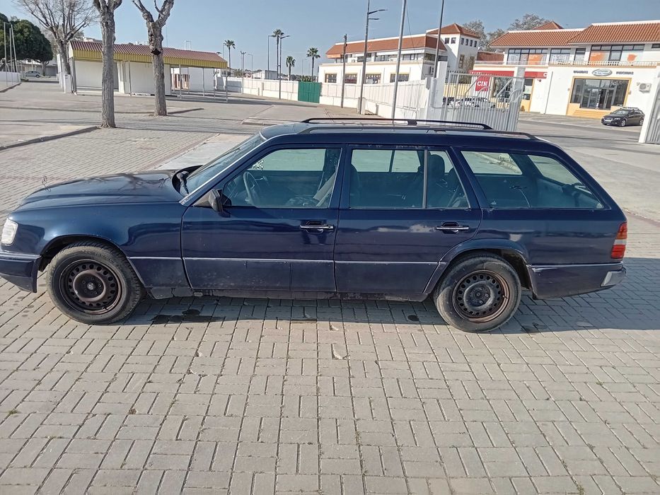 Mercedes Benz 124 T Gasóleo