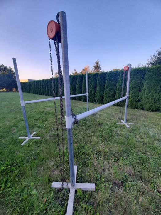 Podnośnik do jachtu, łodzi