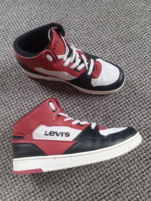 Buty unisex sneakersy sportowe marki Levis Levi's  r.39