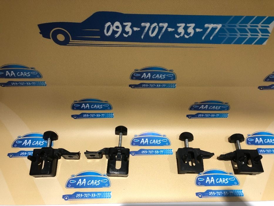Верхнее крепление кріплення фар кронштейн упора капота Ford Fusion