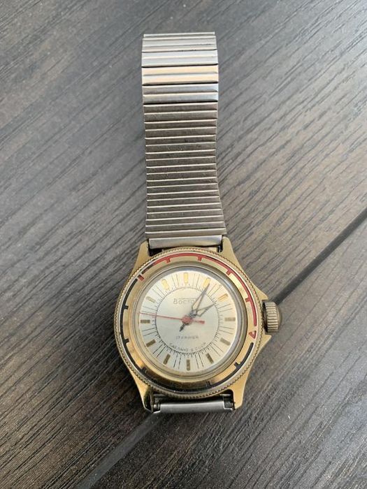 Продам наручные часы Восток СССР 17 камней механические