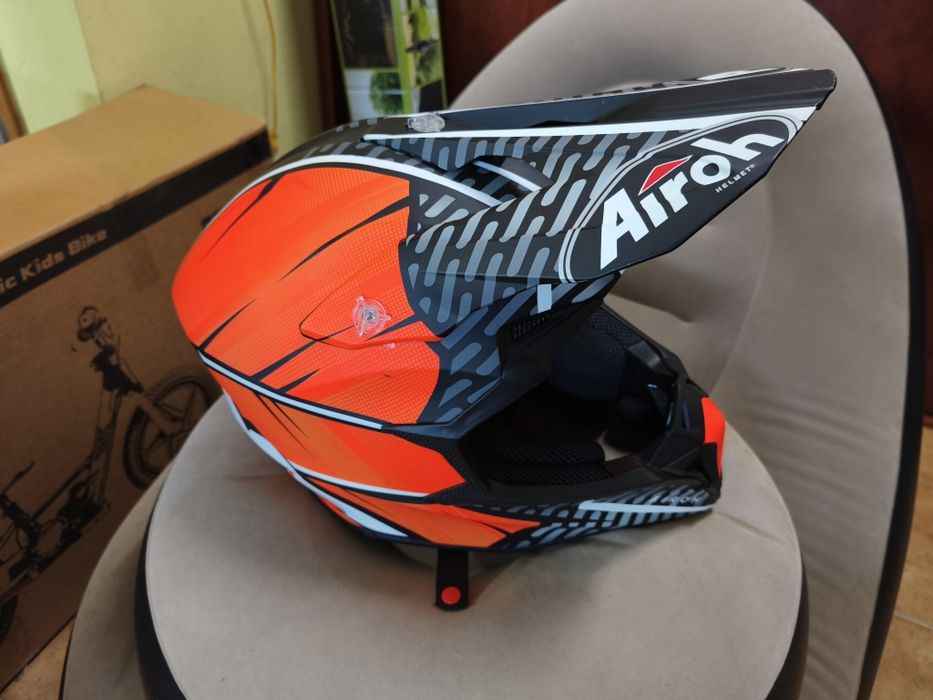 Capacete Airoh wraap L
