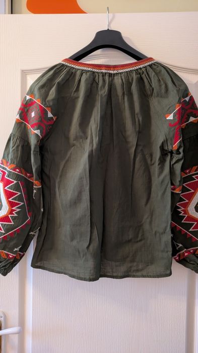 Вишиванка жіноча