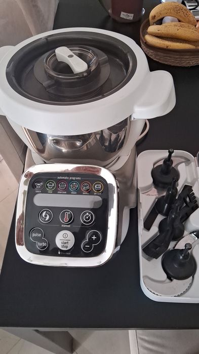 Vendo robô de cozinha Moulinex em ótimo estado