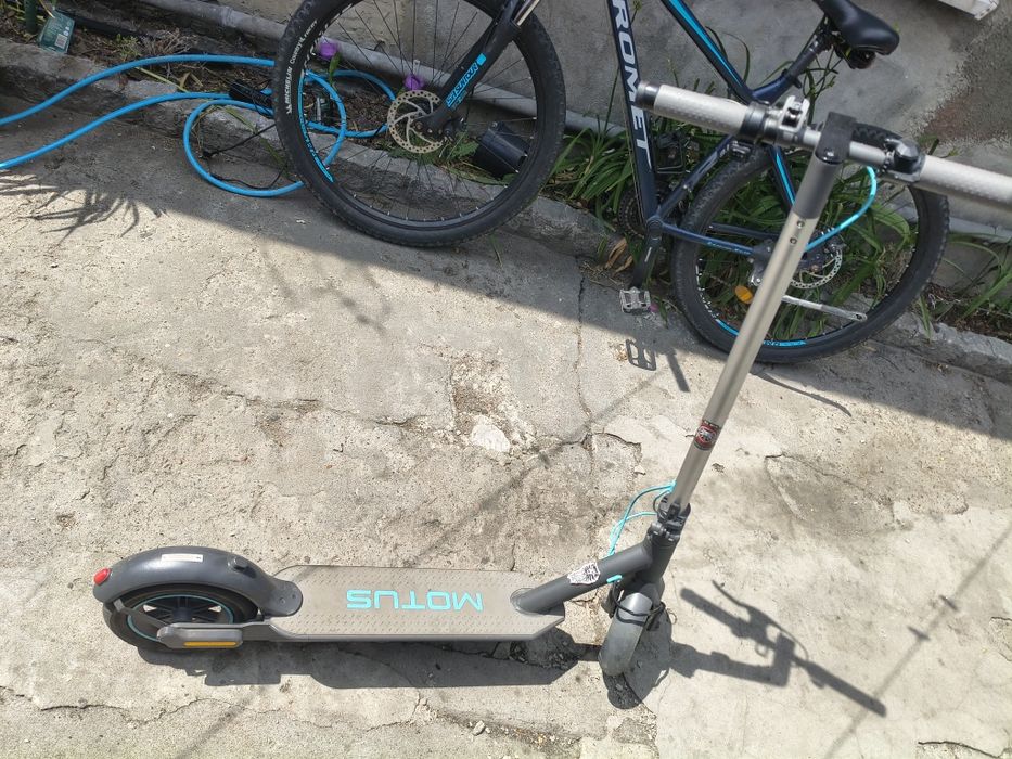 Sprzedam hulajnogę elektryczną Motuss Scott 10 lite możliwa dostawa