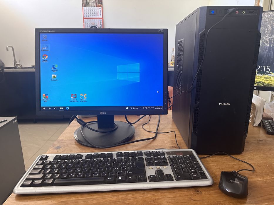 Комп'ютер пк монітор системний блок клавіатура