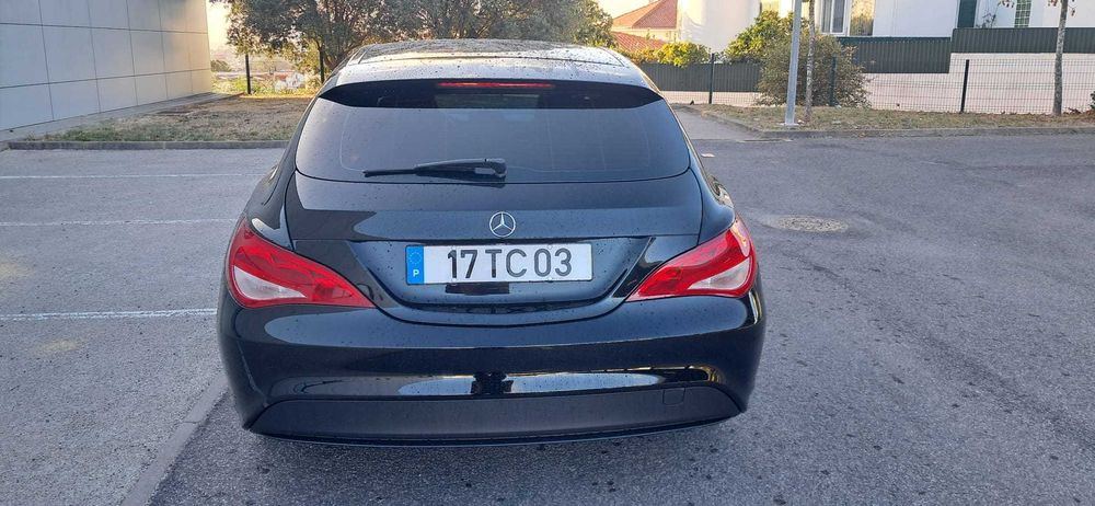Mercedes-Benz CLA 180d Shooting Brake | 2017 | Nacional