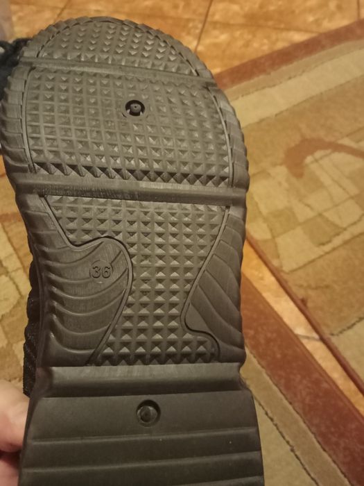 Buty sportowe rozm. 36