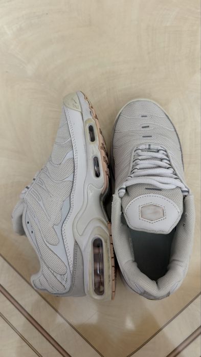Кроссовки Nike Air Max Tn Plus