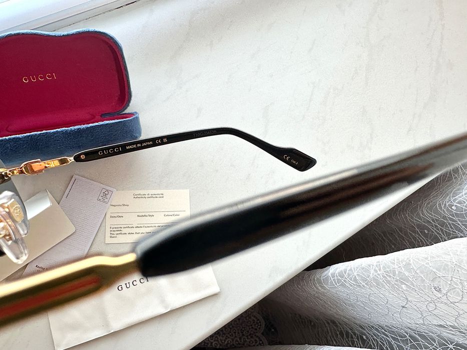 Оригинальные солнцезащитные очки
GUCCI, модель GG1221S-001 56