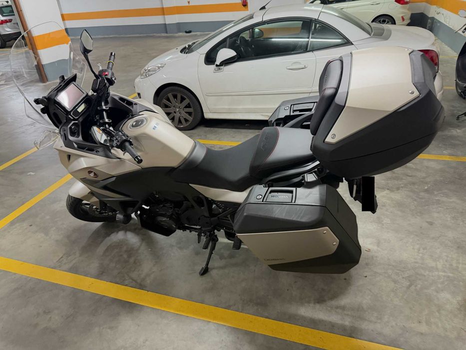 2025 Honda NT1100 DCT-ES