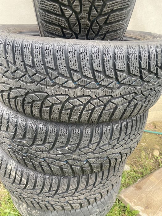 Nokian 205/55 r16 зима.